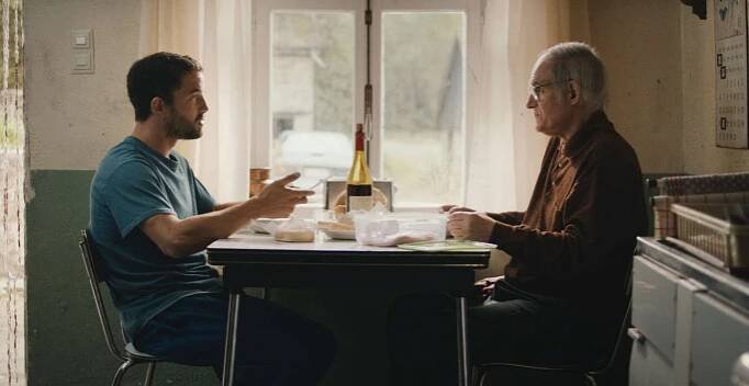 Karavan - Z filmu - Guillaume Gouix, Jean-Paul Bonnaire