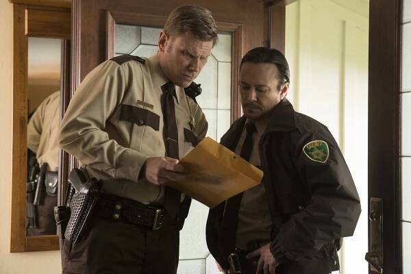 Proč? 13x proto - Šestá kazeta, druhá strana - Z filmu - Mark Pellegrino
