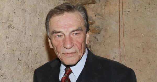 Herecký bard František Němec žije v Praze, ale odpočívat jezdí na sever Čech. S manželkou je už přes půlstoletí