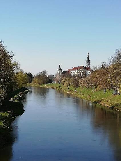 Do stovky - i60.cz