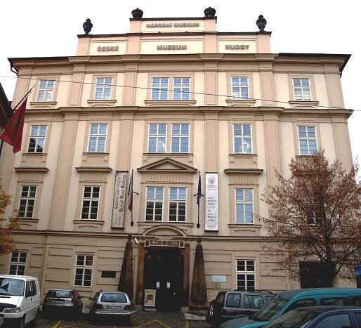 Církevní stavby – 13. stránka – Pamětní desky v Praze