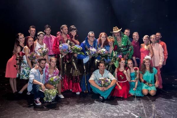 FOTOGALERIE: Premiéra letního uvedení muzikálu Mamma Mia! | Musical.cz