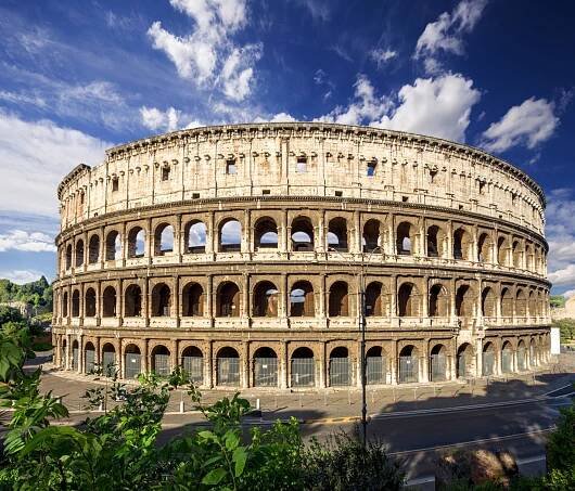 Skip the Line Colosseum with Arena Floor +Professional Guided Tour