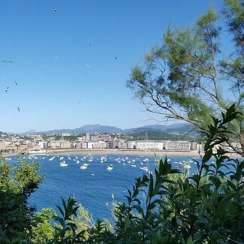 San Sebastian: výlet lodí se zastávkou v Santa Claře | GetYourGuide