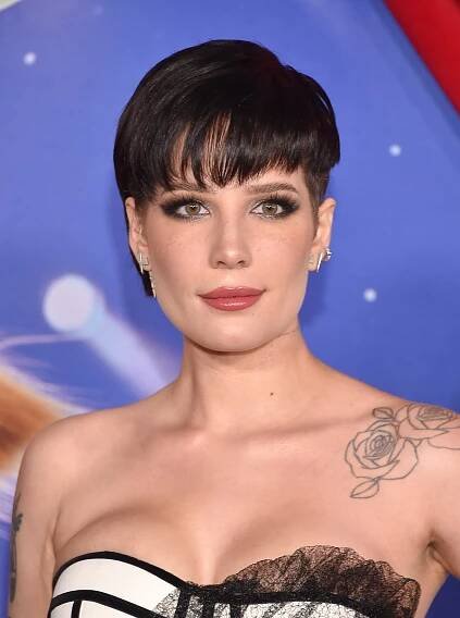 50 Celebrities Who Looked Gorgeous with Bangs