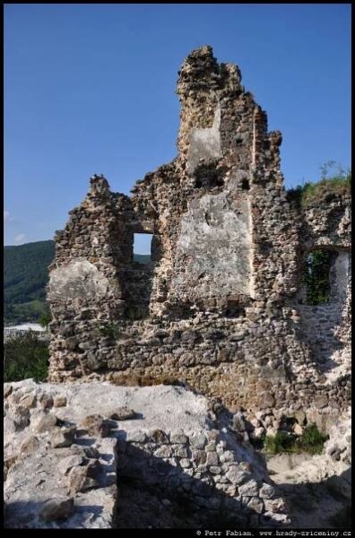 Hrad Šášov / hrady-zriceniny.cz