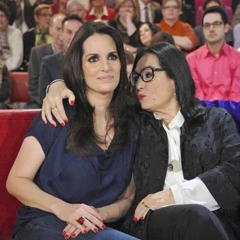 Hélène Petsilas: Who is Nana Mouskouri's daughter? - Dicy Trends