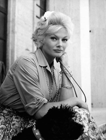 Anita Ekberg fotka
