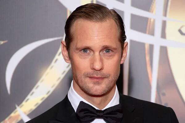 Apple is making a Murderbot series starring Alexander Skarsgård