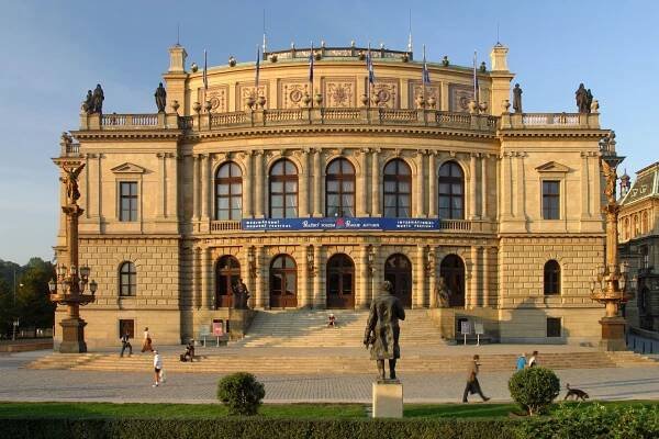 Architektonická památka Rudolfinum v Praze