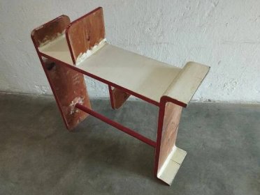 Květinový stolek / původní / dřevěný - Starožitnosti