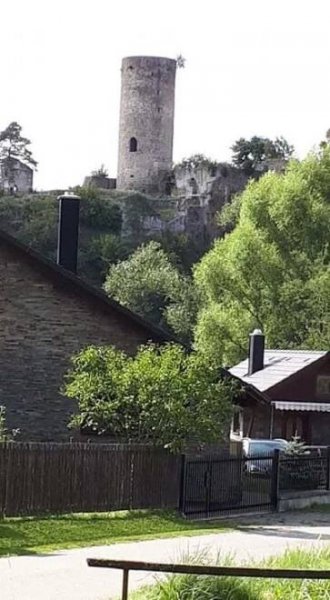 Zřícenina hradu Dobronice u Bechyně - tip na výlet u místa "Dobronice u Bechyně" | eMimino.cz