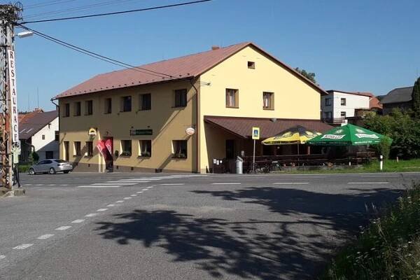 Restaurace Vlčetín, Bílá