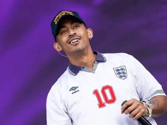 Glastonbury fans complain over BBC's Rizzle Kicks snub after Jordan Stephens' message