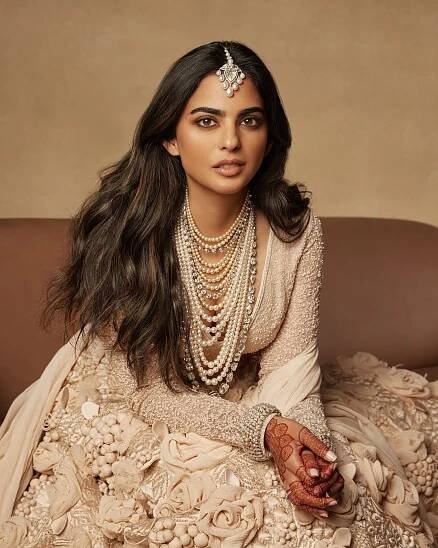 Inside Isha Ambani’s Personal Vault of Diamonds 23