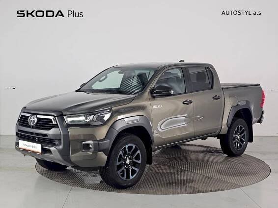 Toyota Hilux 2.8D-4D 205k 6AT 4x4 INVINCIBL