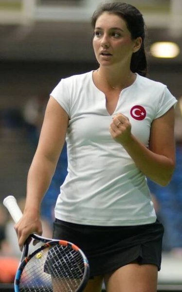 Soubor:İpek Soylu (16481047665) (cropped).jpg