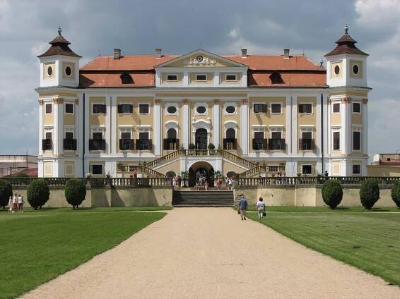 Milotice (zámek)