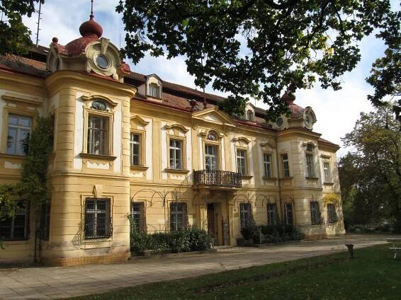 Lechovice (zámek, okres Znojmo)