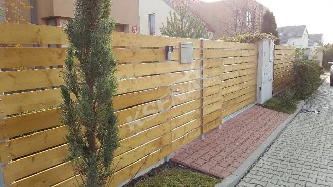 Montáž a stavba plotu – oploceni a operních zdi. Praha a okolí
