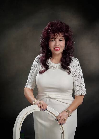 Dr. Carmen Harra | Intuitive psychologist, relationship expert, bestselling author, radio show host, and TV personality