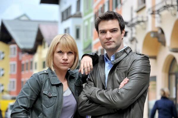 Vraždy v Kitzbühelu - Promo - Kristina Sprenger, Jakob Seeböck