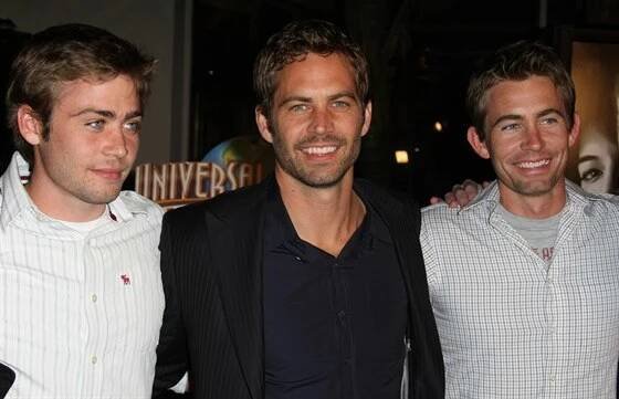 Paul Walker se svými mladšími bratry Codym (vpravo) a Calebem.