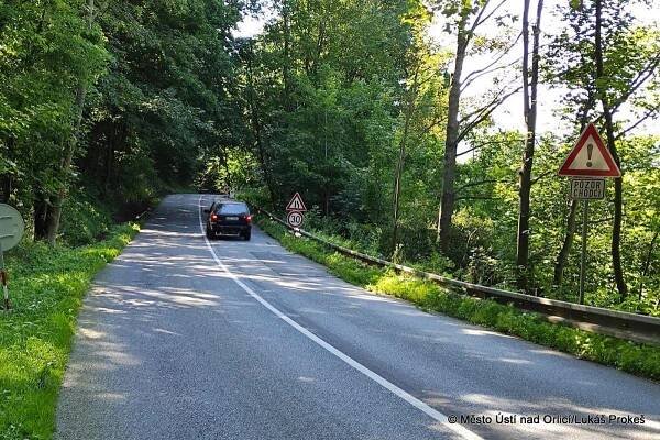 ČÁSTEČNÁ UZAVÍRKA SILNICE II/315 V KERHARTICÍCH - Město Ústí nad Orlicí