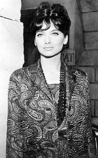Suzanne Pleshette - Wikipedia