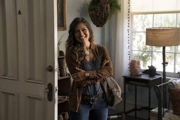 Nia Peeples - Fosterovi - Neviditelný - Z filmu