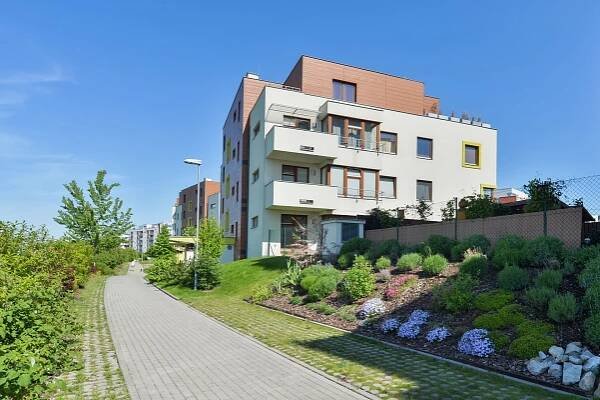 Lanžhotská, Zličín - Praha 5 | Prodej, Byt 2+kk, 65 m²