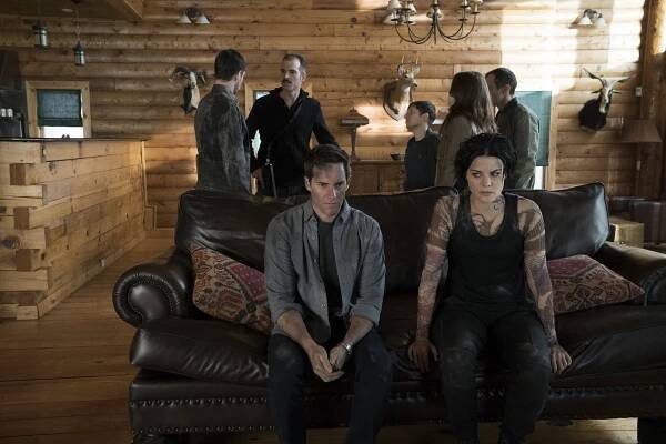 Jonathan	R. Freeman, Jonathan Patrick Moore, Jaimie Alexander - Mrtvý bod - Solos - Z filmu