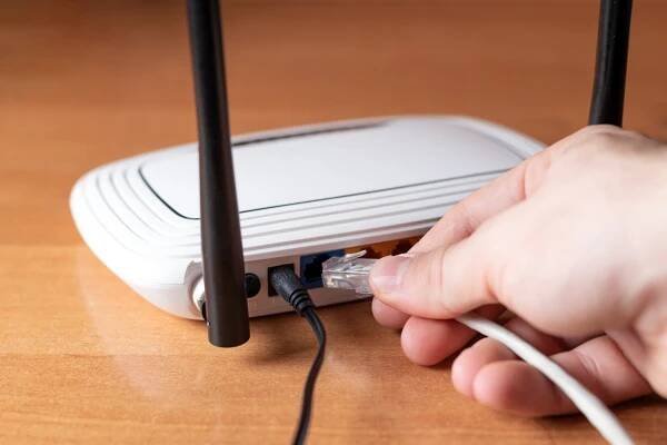 Jak se připojit k internetu přes kabel přes router?