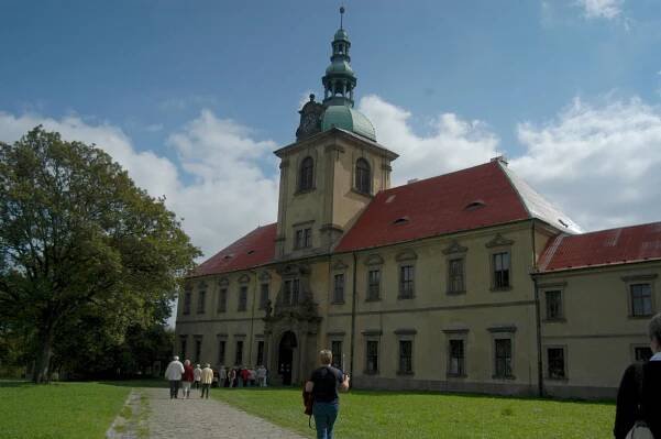 ŘKF - děkanství Osek u Duchcova - Wallfahrtsort & Jugendbegegnungszentrum Mariánské Radčice