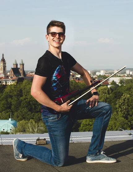 Lukáš Nobilis – Electrophonix