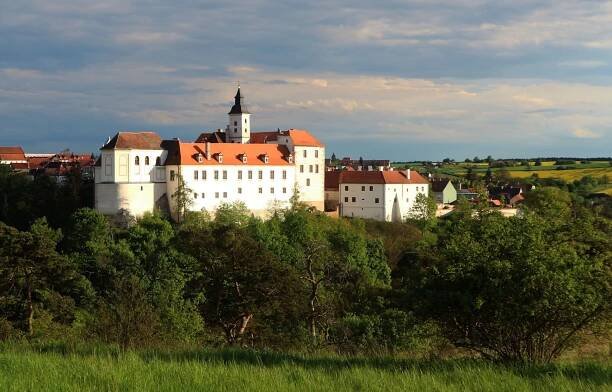 Na Starém zámku v Jevišovicích můžete nahlédnout do soukromí netopýrů – Na půdě
