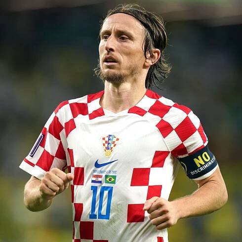 Luka Modric to carry on playing for Croatia after Nations League call-up