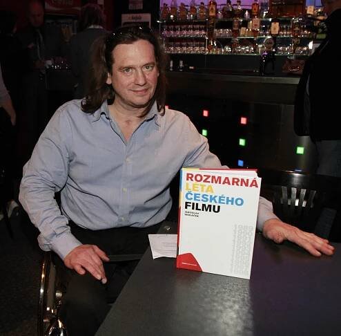 Pupek a baculatá tvář je pryč. Herec Jan Potměšil bledne a chřadne. Prozradil důvod - VIPshow