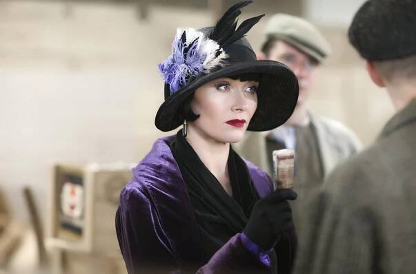 Vražedné záhady slečny Fisherové - Vražda a mozzarella - Z filmu - Essie Davis