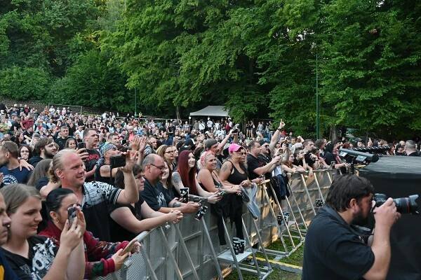 Dlouhé čekání skončilo. Kapela Škwor zahrála na Konopišti odložený koncert