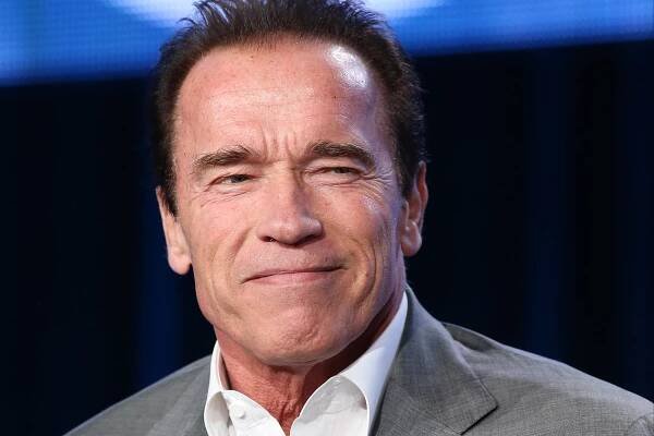 Miley Cyrus nemá rád její "tchán" Arnold Schwarzenegger! Proč?