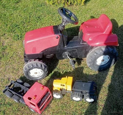 Dětský šlapací traktor