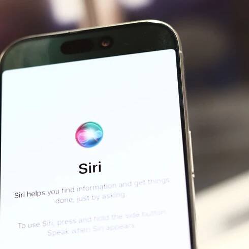 Siri's revamp may come via OpenAI or Anthropic, not Apple
