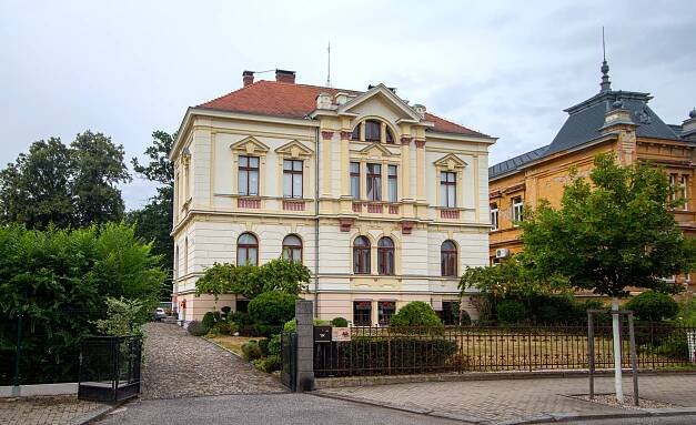 Soubor:Varnsdorf vila v ulici TGM 2.jpg – Wikipedie