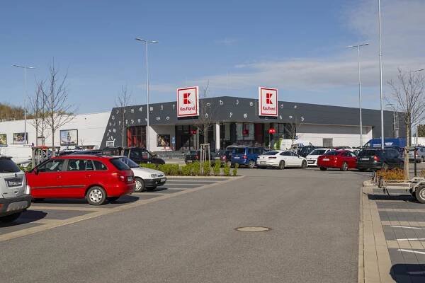 Kaufland Humpolec - I. Kamenická stavební a obchodní firma
