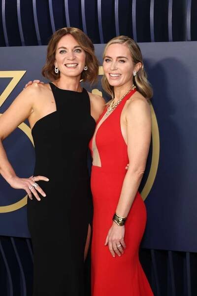 Felicity Blunt and Emily Blunt attend the 30th Annual Screen Actors Guild Awards