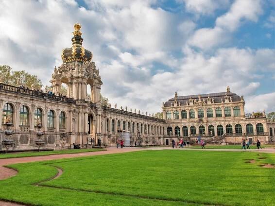 Zwinger: Drážďanská galerie ukrývá největší sbírku porcelánu