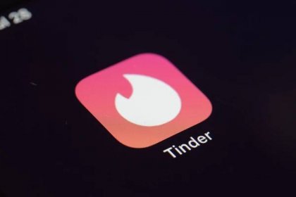 Tinder, Hinge and other dating apps encourage 'compulsive' use, lawsuit claims