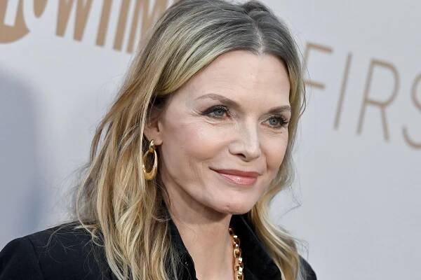 Even Michelle Pfeiffer Needs Help Picking Out Concealer at Sephora — See Photos