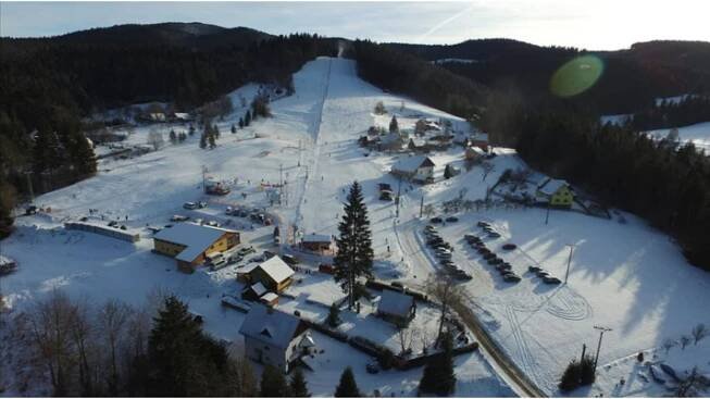 V beskydském SKI areálu U Sachovy studánky jsou ideální sněhové podmínky!